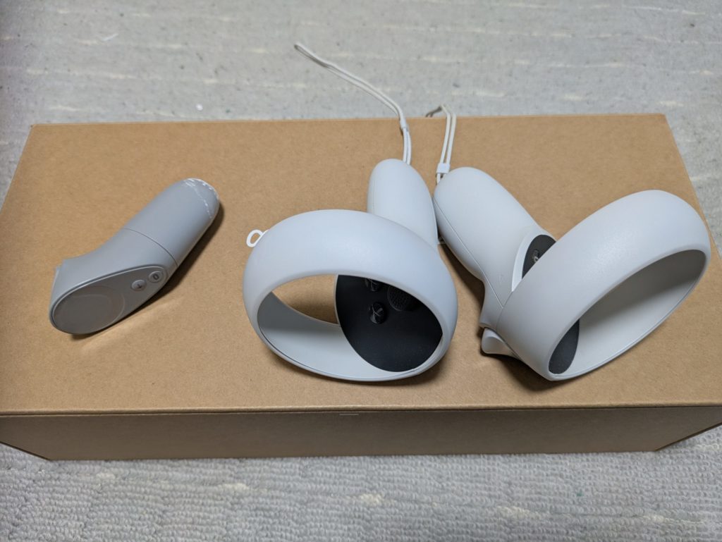 オキュラスGOとメタクエスト２のコントローラー比較